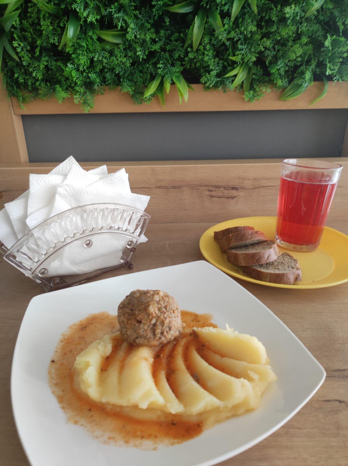 2022 жылғы 11 қарашадағы бюджет қаражаты есебінен студенттерді тегін тамақтандыру мәзірі//Меню бесплатного питания обучающихся за счёт бюджетных средств на 11 ноября 2022 года