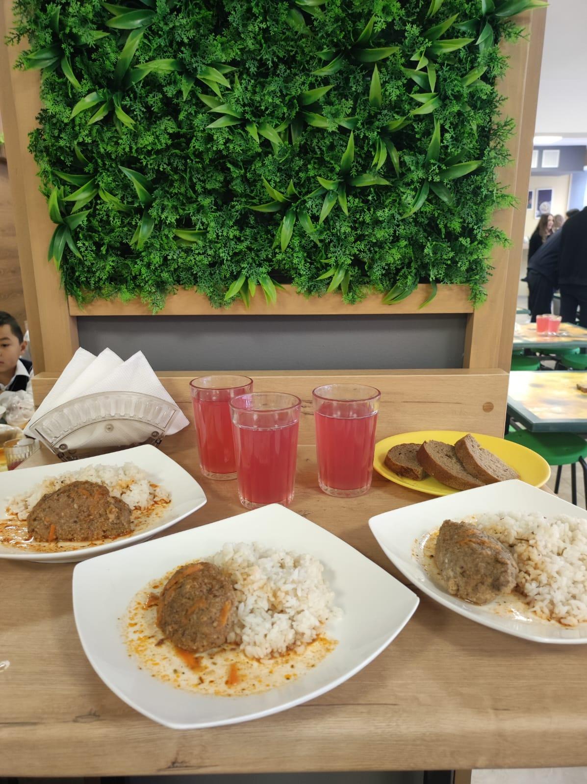 2022 жылдың 22 желтоқсанында бюджет қаражаты есебінен студенттерге тегін тамақтану мәзірі//Меню бесплатного питания обучающихся за счёт бюджетных средств на 22 декабря  2022 года