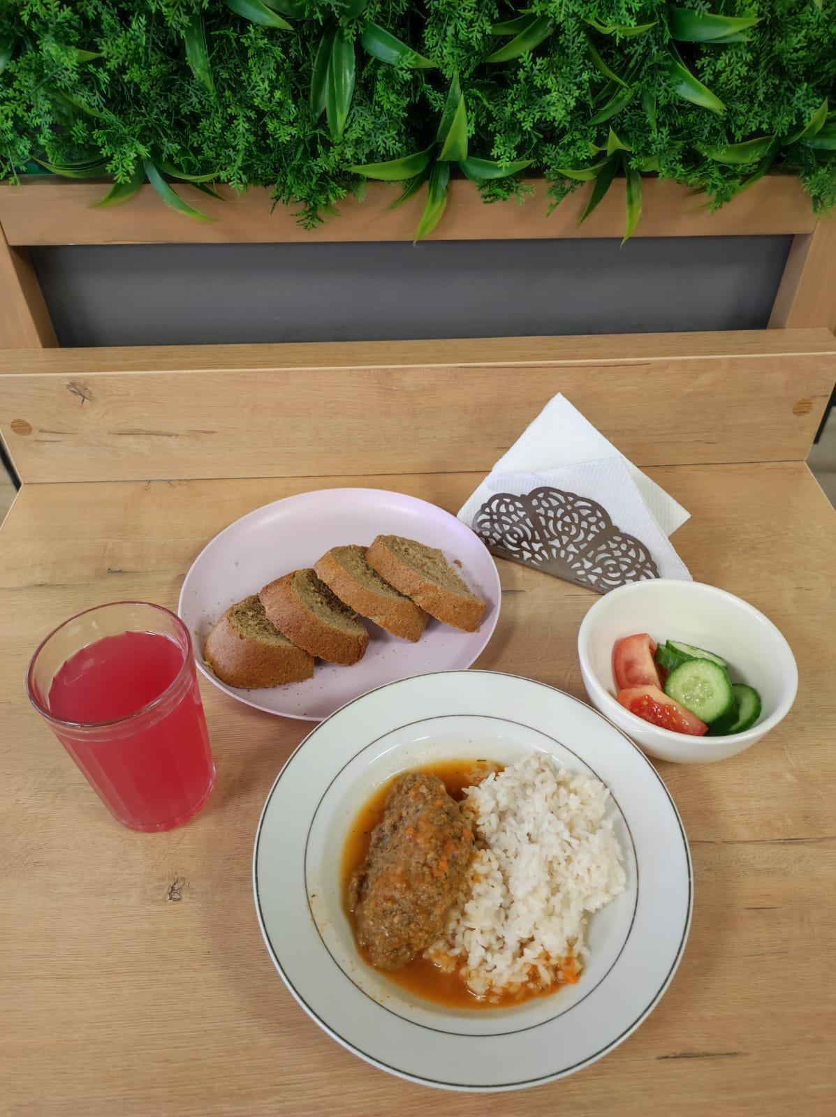 «2023 жылғы 23 ақпанға арналған бюджет қаражаты есебінен студенттерді тегін тамақтандыру мәзірі»//"Меню бесплатного питания обучающихся за счёт бюджетных средств на 23 февраля 2023 года"