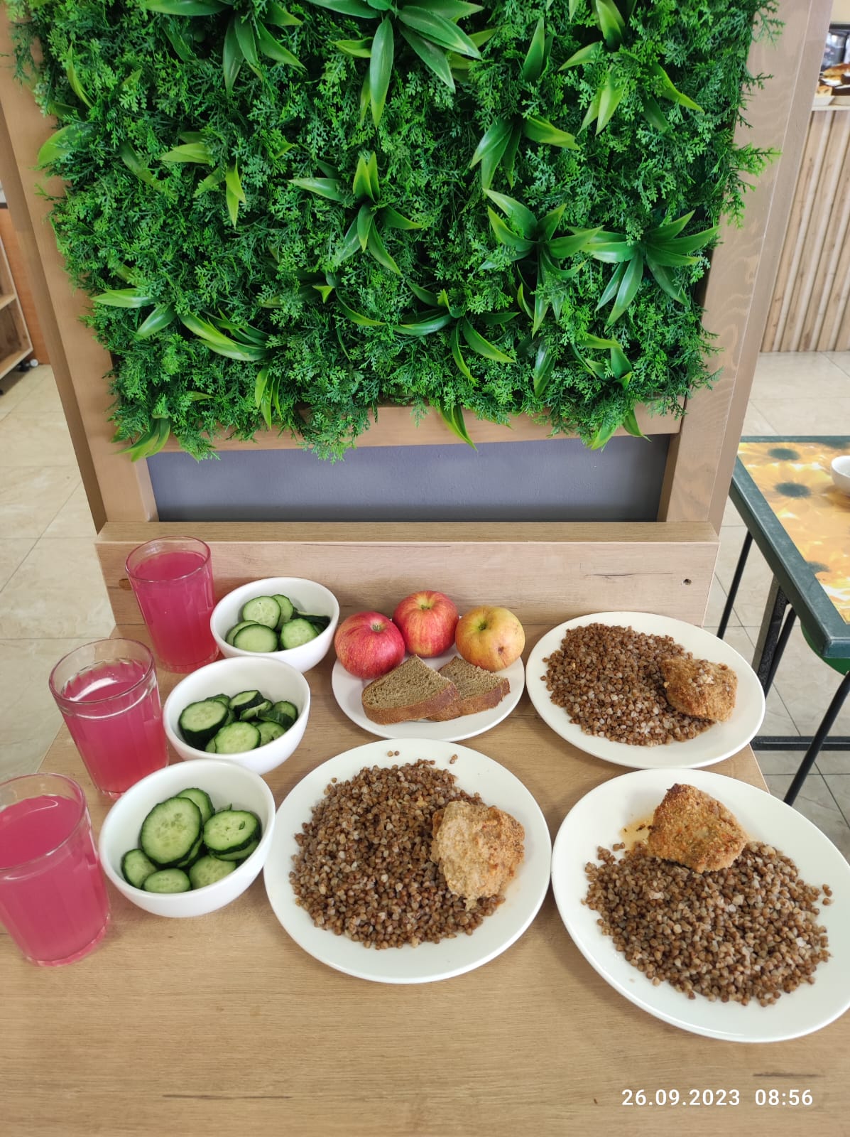 "2023 жылғы 26 қырқүйекке арналған бюджет қаражаты есебінен оқушыларды тегін тамақтандыру мәзірі»//Меню бесплатного питания школьников за счет бюджетных средств на 26 сентября 2023 года»"