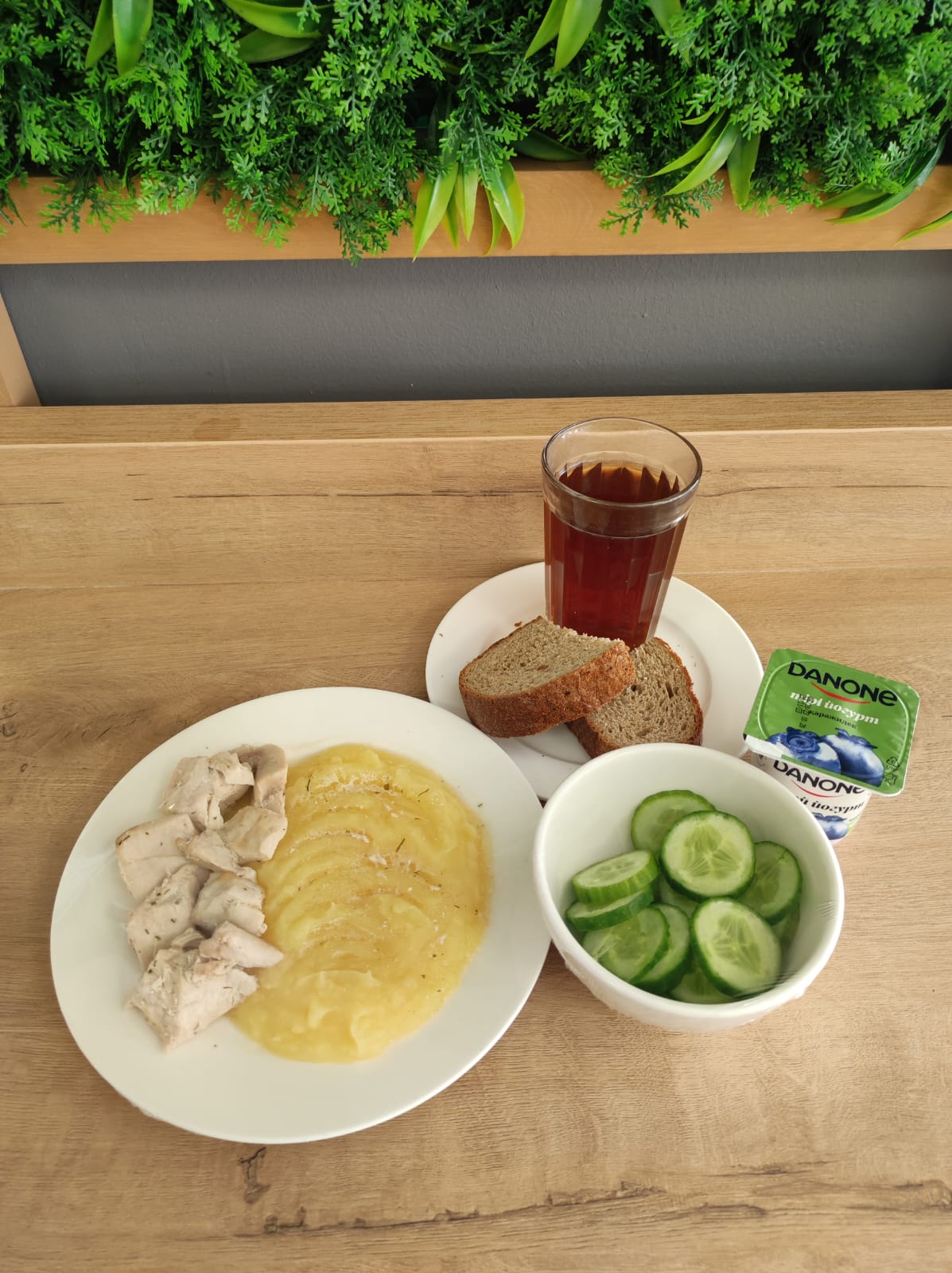 2023 жылғы 20 қазанда  бюджет қаражаты есебінен студенттерді тегін тамақтандыру мәзірі  Меню бесплатного питания обучающихся за счёт бюджетных средств на 20 октября  2023 года