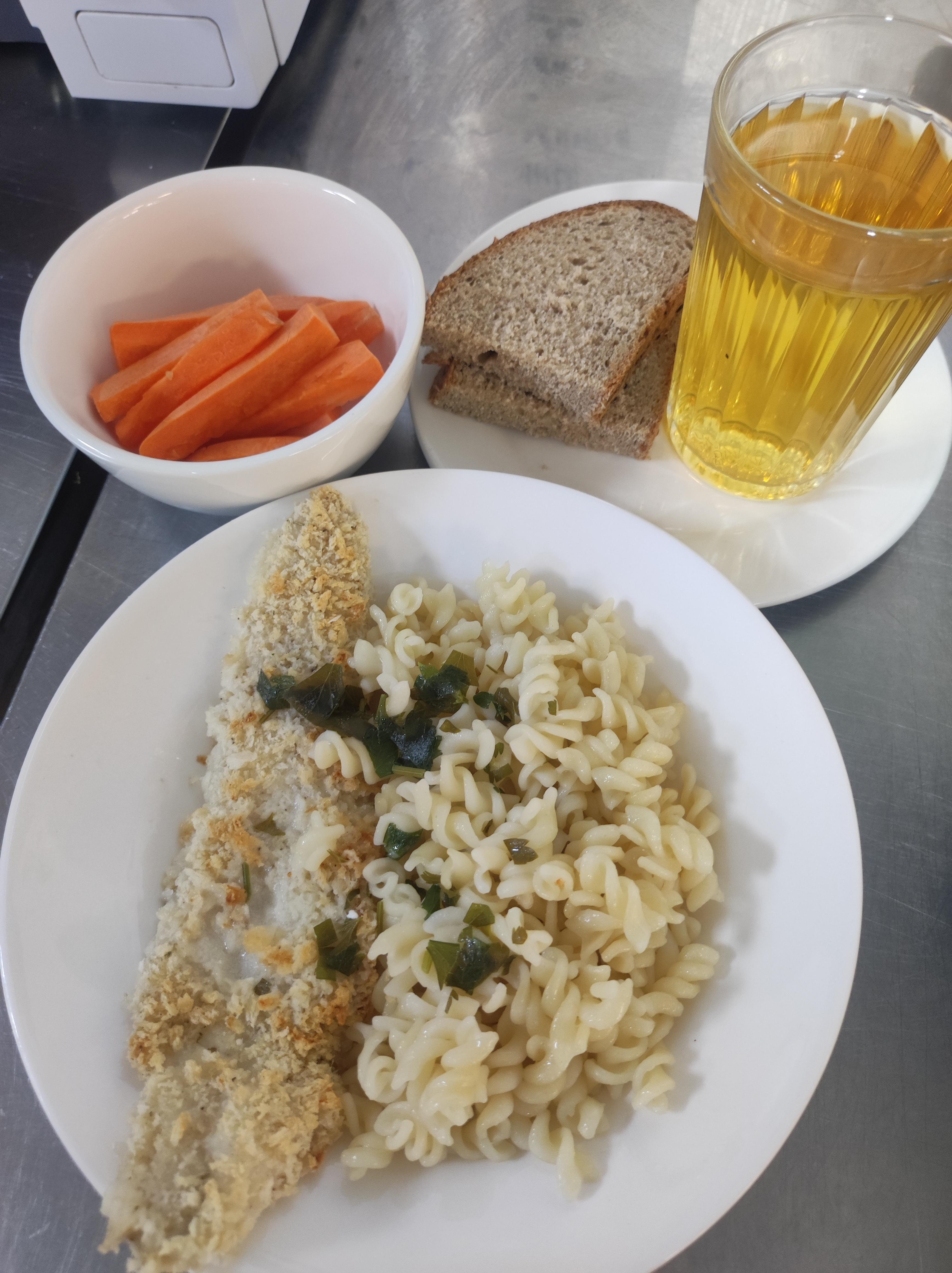 "2025 жылғы 04 қырқүйекке арналған бюджет қаражаты есебінен оқушыларды тегін тамақтандыру мәзірі»//Меню бесплатного питания школьников за счет бюджетных средств на 04 сентября 2025 года»"